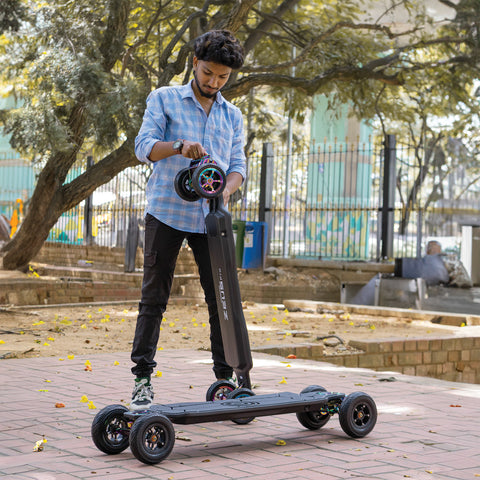 RADBOARDS Ownboard Carbon Zeus Pro Electric Skateboard